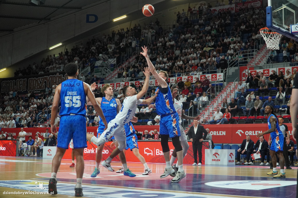 Anwil - MKS Dąbrowa Górnicza 95:91