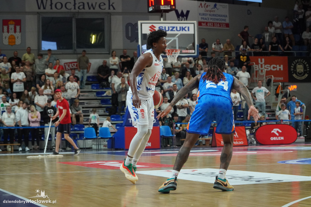 Anwil - MKS Dąbrowa Górnicza 95:91