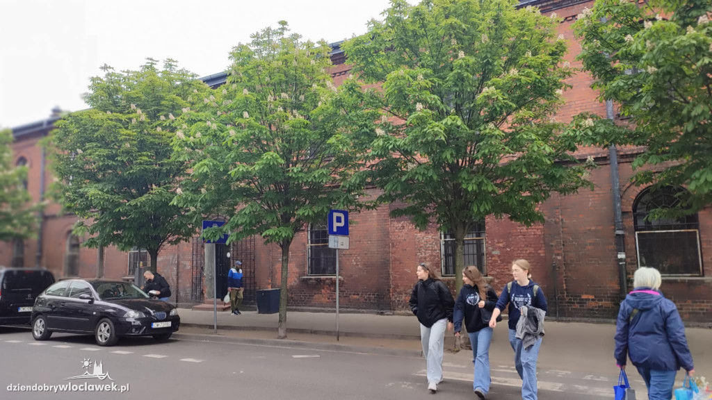 Hala targowa zmieni się w centrum dla młodzieży