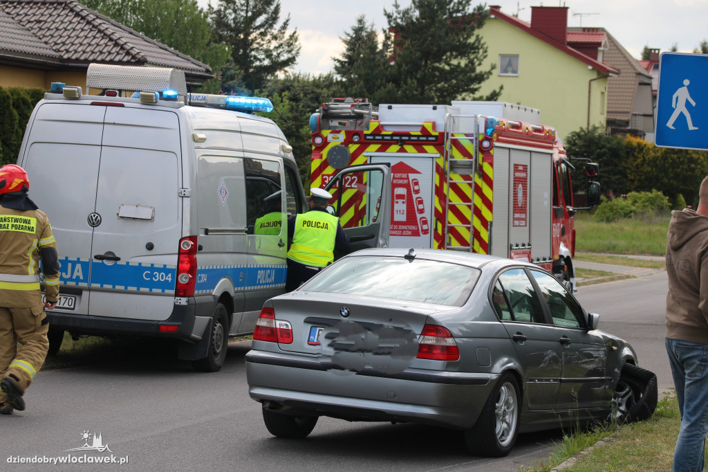 Zderzenie trzech samochodów osobowych w Nowej Wsi