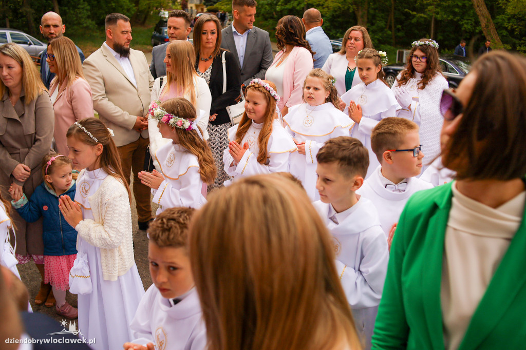 Komunia w parafii NMP Królowej Polski na Zawiślu