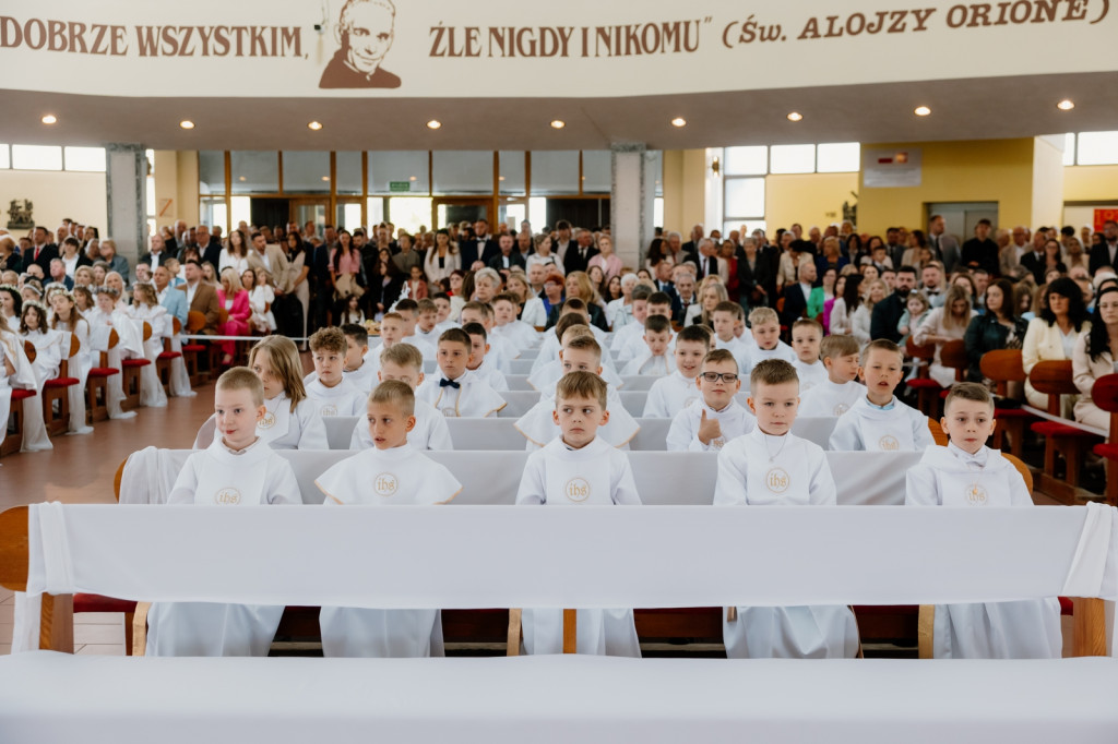 Komunia: Parafia pw. NSJ przy ul. Ostrowskiej
