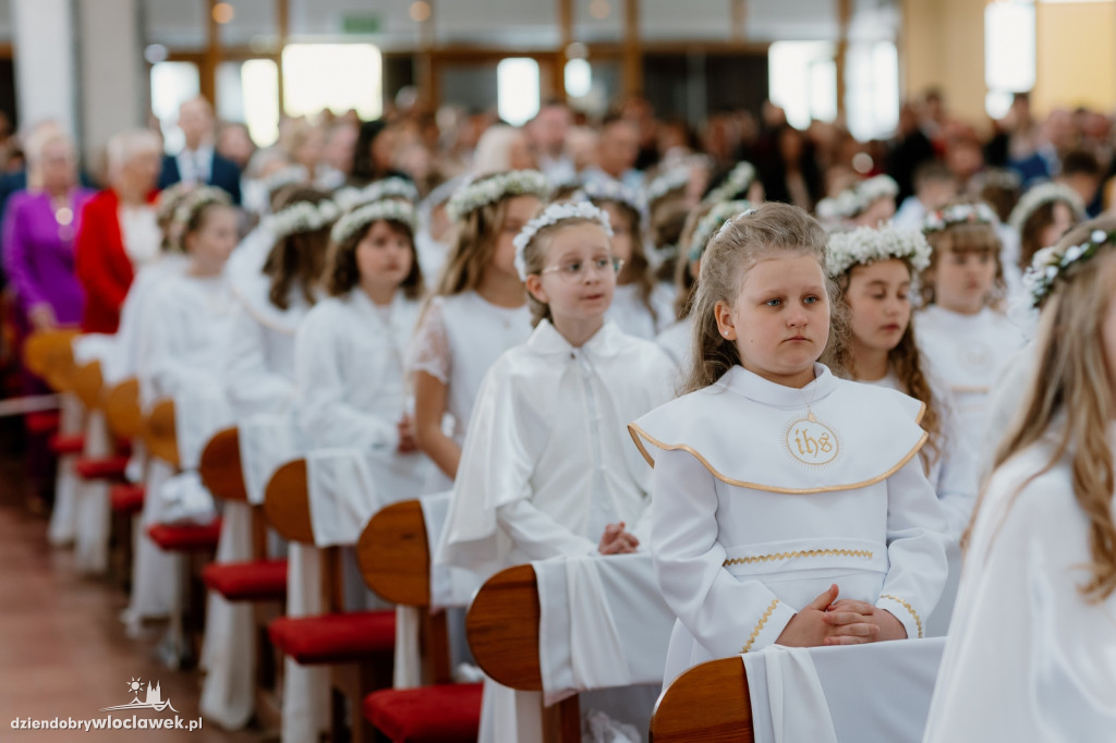 Komunia: Parafia pw. NSJ przy ul. Ostrowskiej