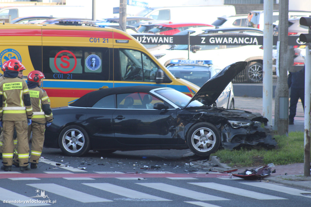 Wypadek na skrzyżowaniu Okrężna - Stodólna