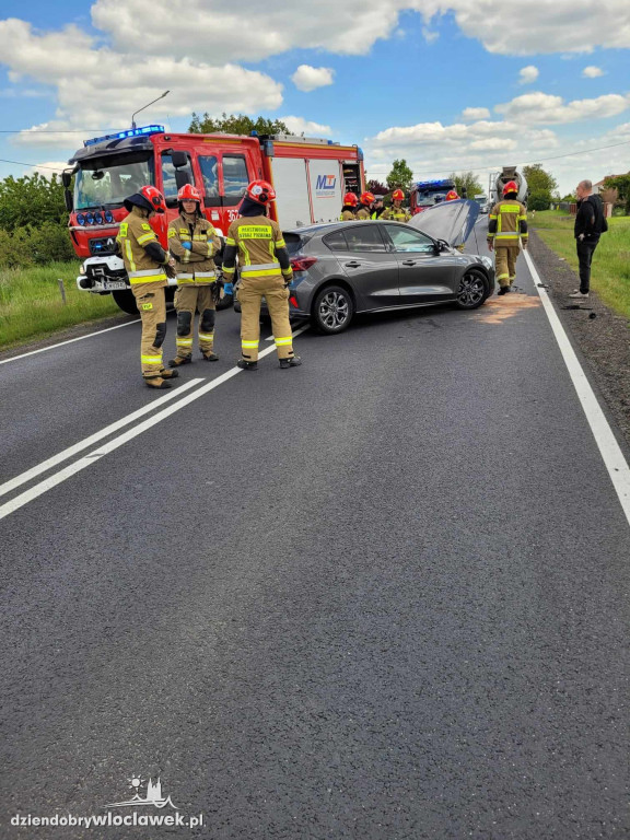 Zderzenie samochodu osobowego i ciężarówki