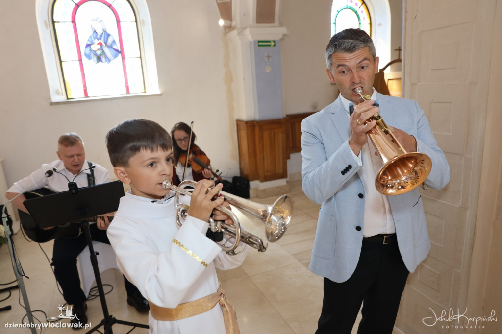 Komunia: Parafia NMP w Kruszynie