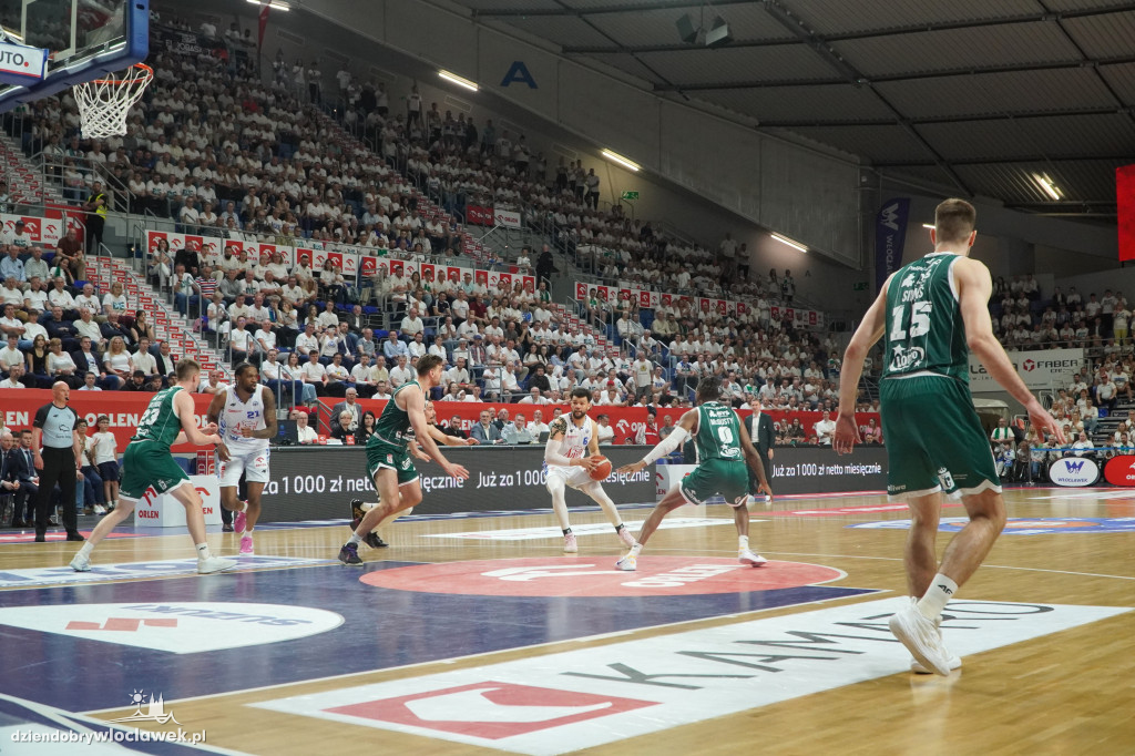 Anwil przegrywa 2 punktami z Legią