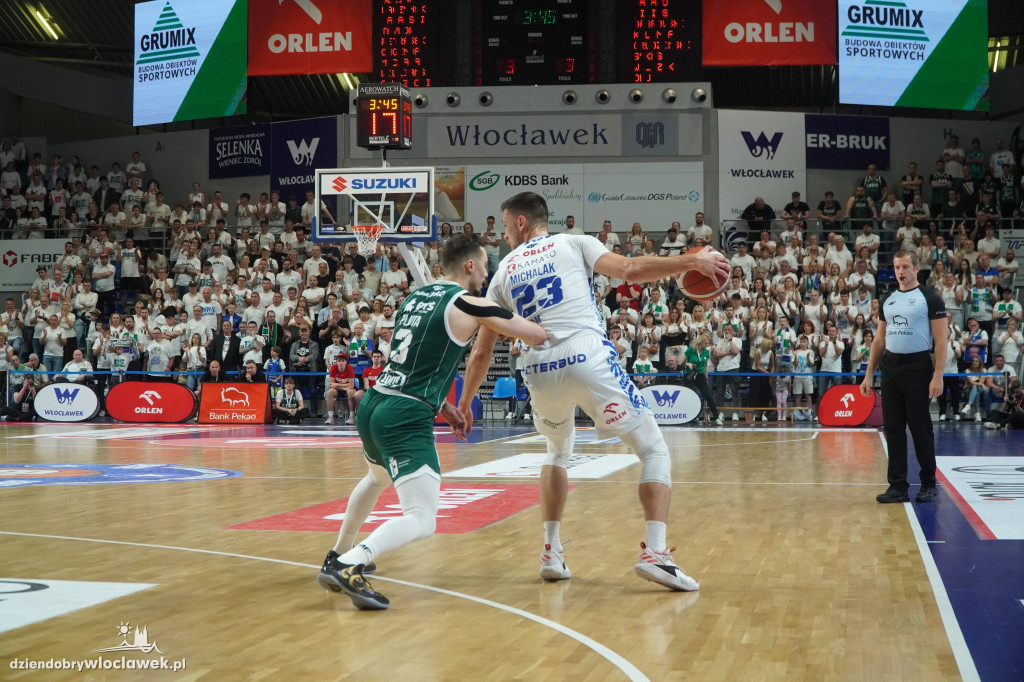 Anwil przegrywa 2 punktami z Legią