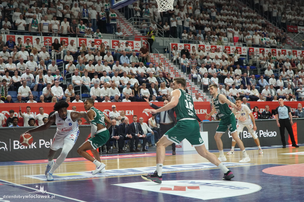 Anwil przegrywa 2 punktami z Legią