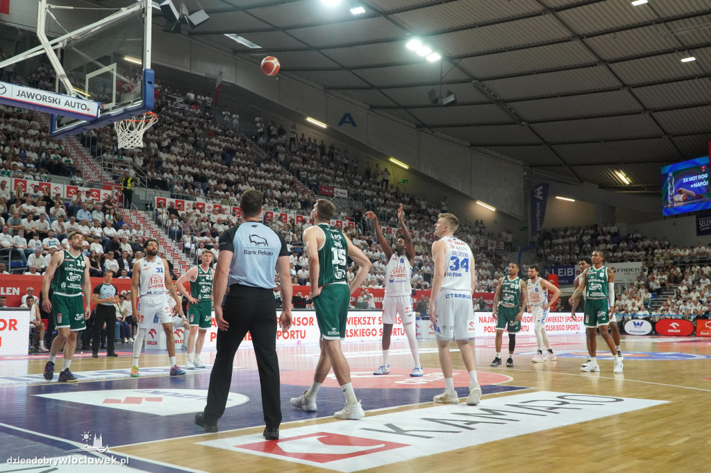 Anwil przegrywa 2 punktami z Legią