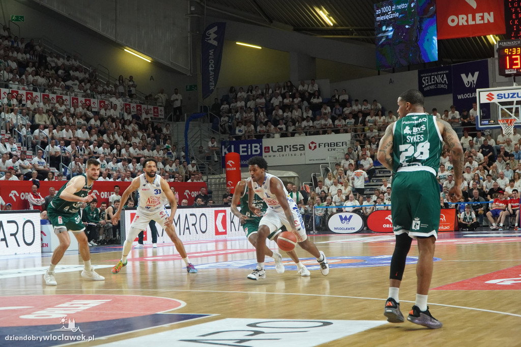 Anwil przegrywa 2 punktami z Legią
