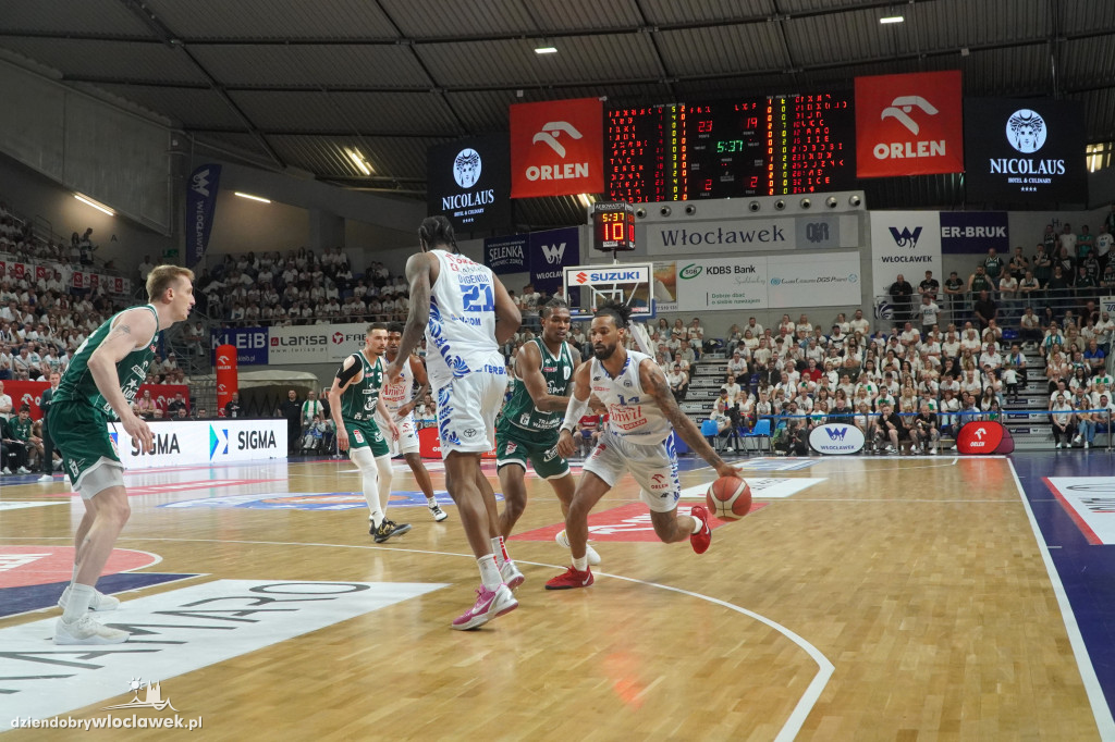 Anwil przegrywa 2 punktami z Legią