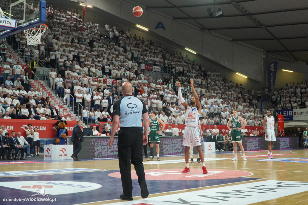 Anwil przegrywa 2 punktami z Legią