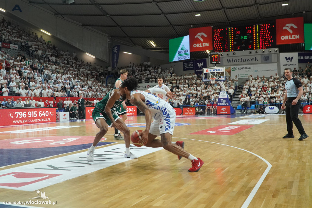 Anwil przegrywa 2 punktami z Legią