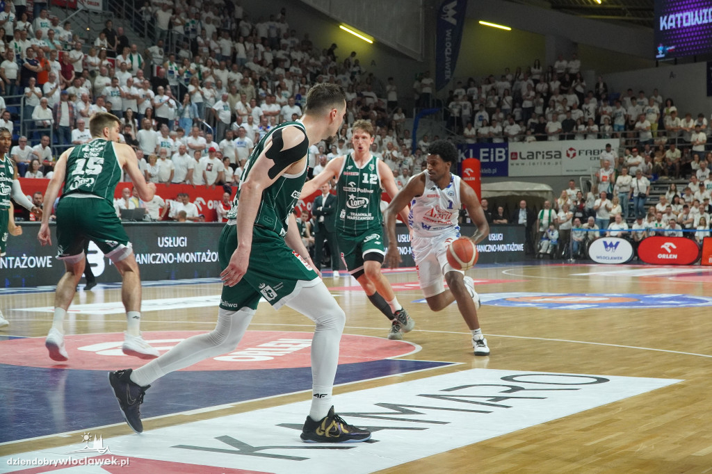 Anwil przegrywa 2 punktami z Legią