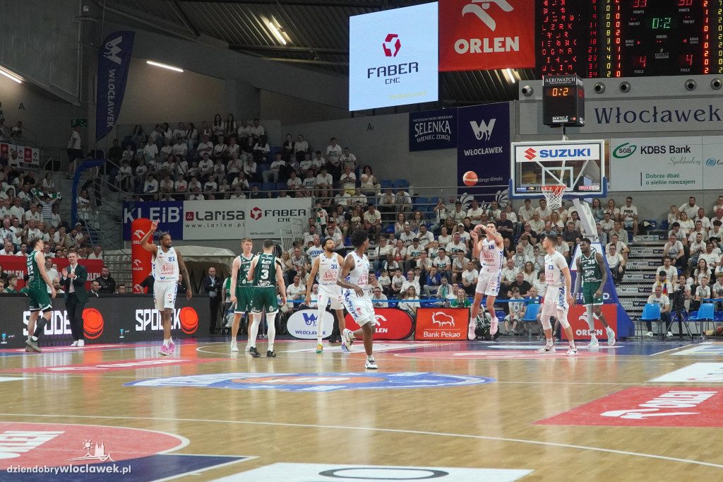 Anwil przegrywa 2 punktami z Legią