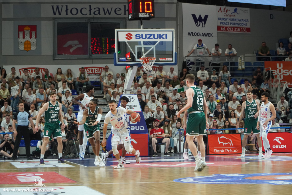 Anwil przegrywa 2 punktami z Legią