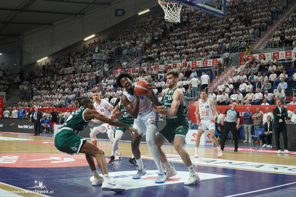Anwil przegrywa 2 punktami z Legią
