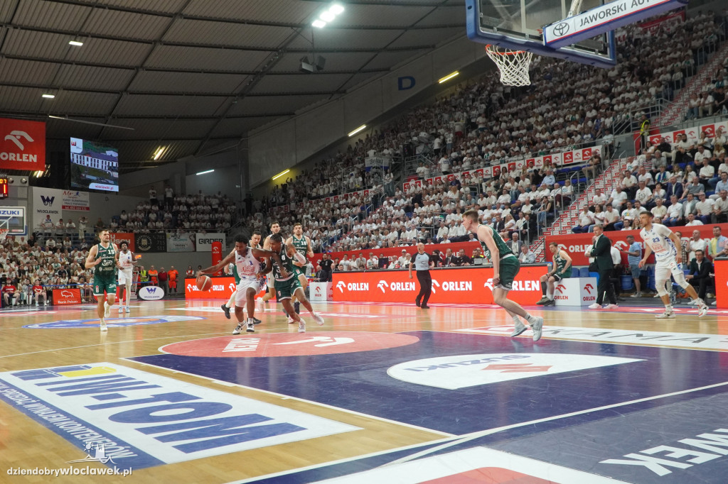Anwil przegrywa 2 punktami z Legią