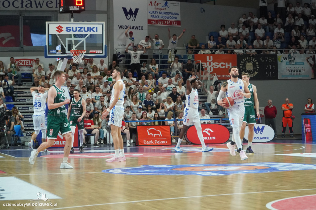 Anwil przegrywa 2 punktami z Legią