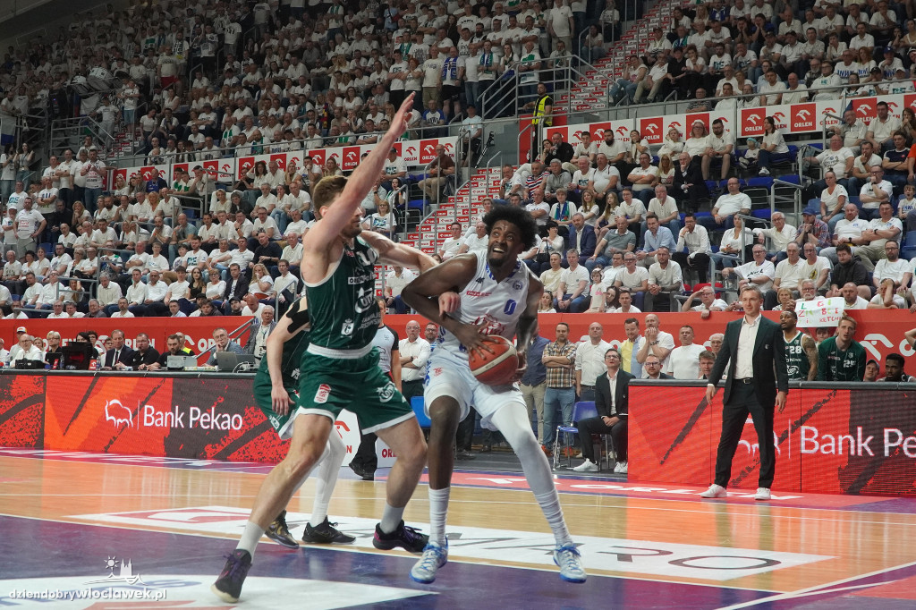 Anwil przegrywa 2 punktami z Legią