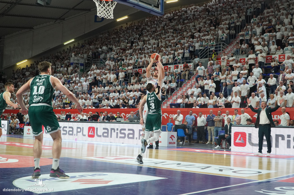 Anwil przegrywa 2 punktami z Legią