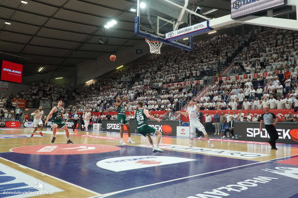 Anwil przegrywa 2 punktami z Legią