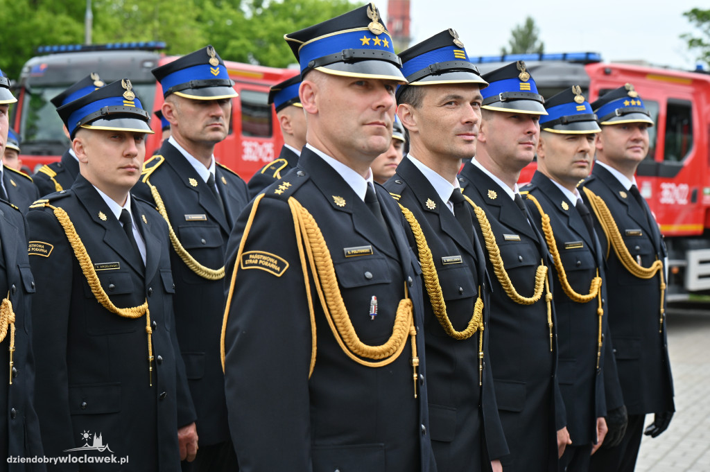 Awanse i wyróżnienia dla dla strażaków