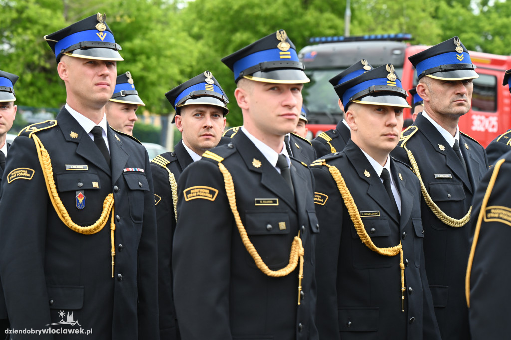 Awanse i wyróżnienia dla dla strażaków
