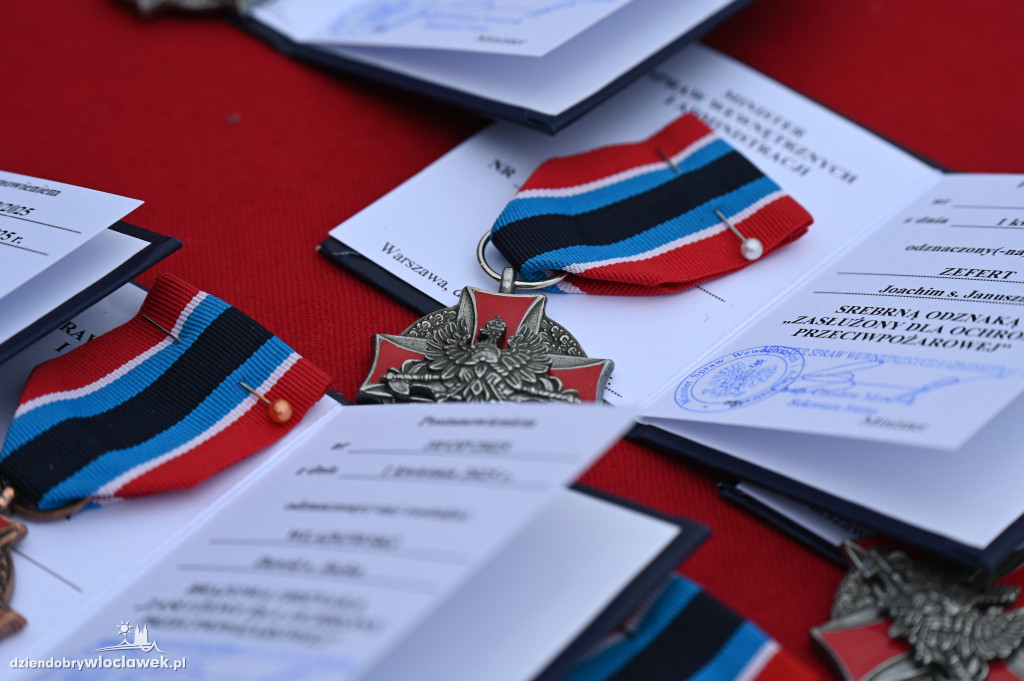 Awanse i wyróżnienia dla dla strażaków