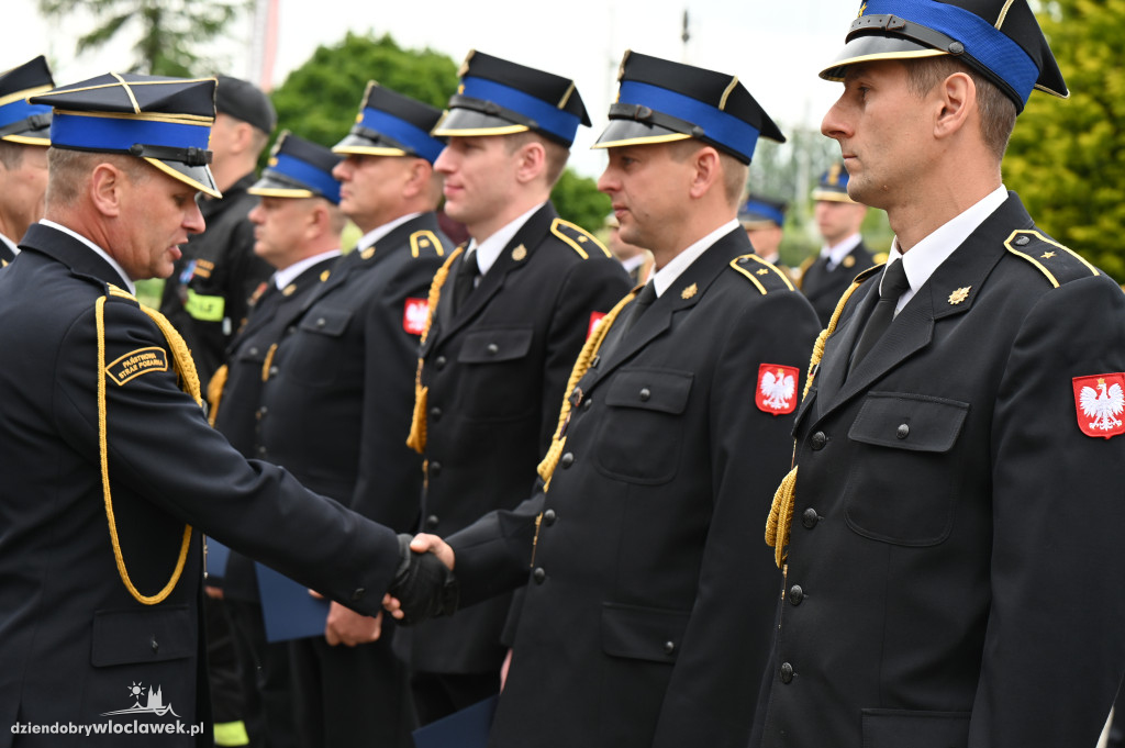Awanse i wyróżnienia dla dla strażaków