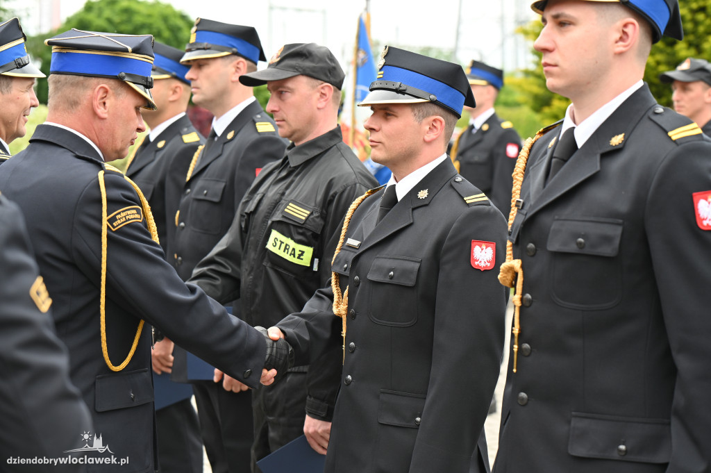 Awanse i wyróżnienia dla dla strażaków