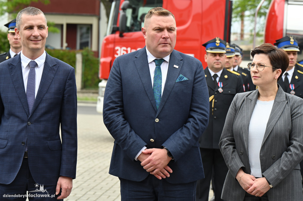 Awanse i wyróżnienia dla dla strażaków