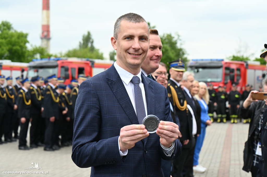 Awanse i wyróżnienia dla dla strażaków