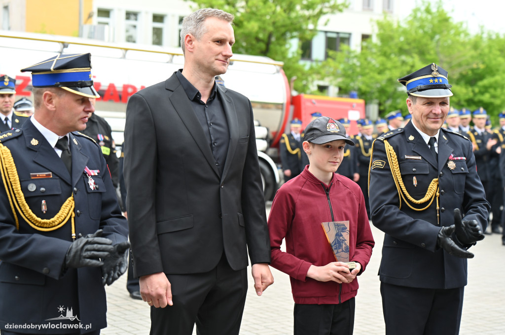 Awanse i wyróżnienia dla dla strażaków