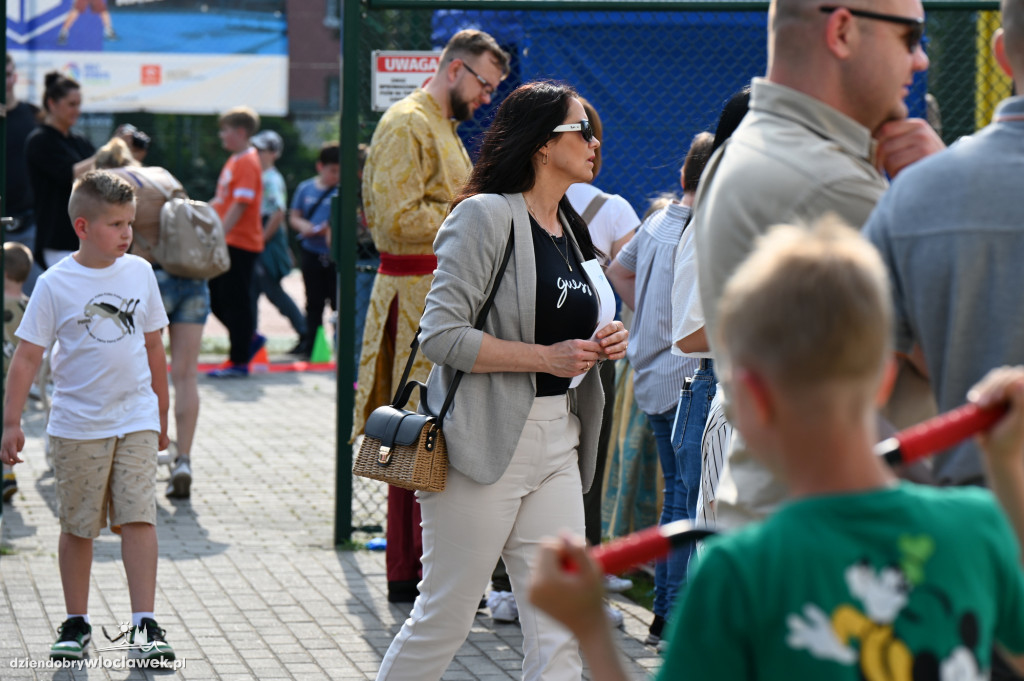 Średniowieczne atrakcje na Dzień Dziecka w SP5