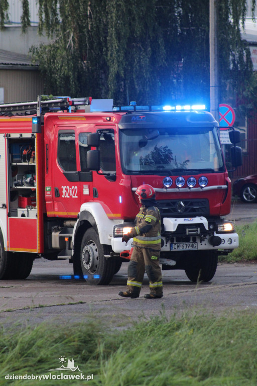 Strażacy w akcji po nawałnicy we Włocławku
