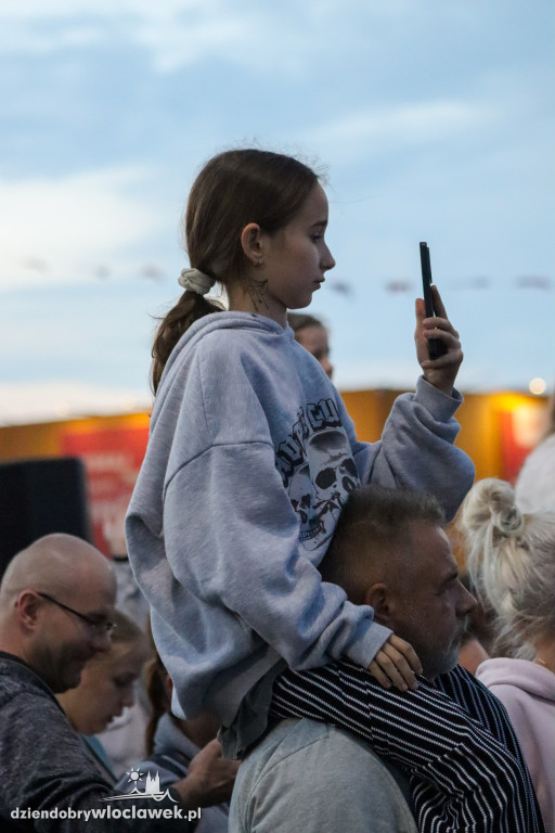 BIG Włocławek oficjalnie otwarty – muzyczne emocje ze Skolimem