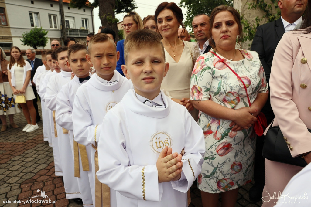 Komunia: Parafia pw. św. Dominika w Chodczu