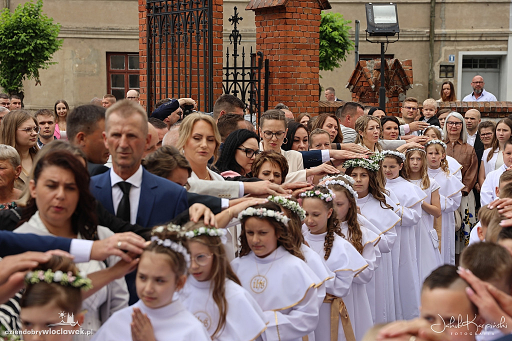 Komunia: Parafia pw. św. Dominika w Chodczu