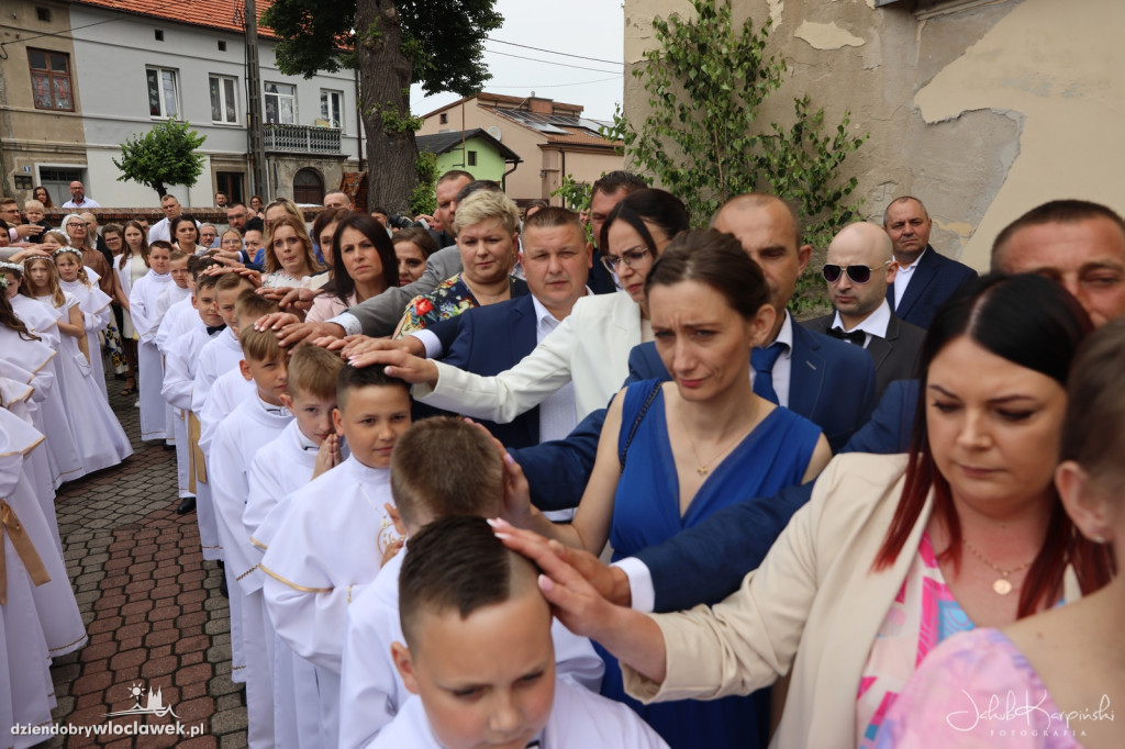 Komunia: Parafia pw. św. Dominika w Chodczu