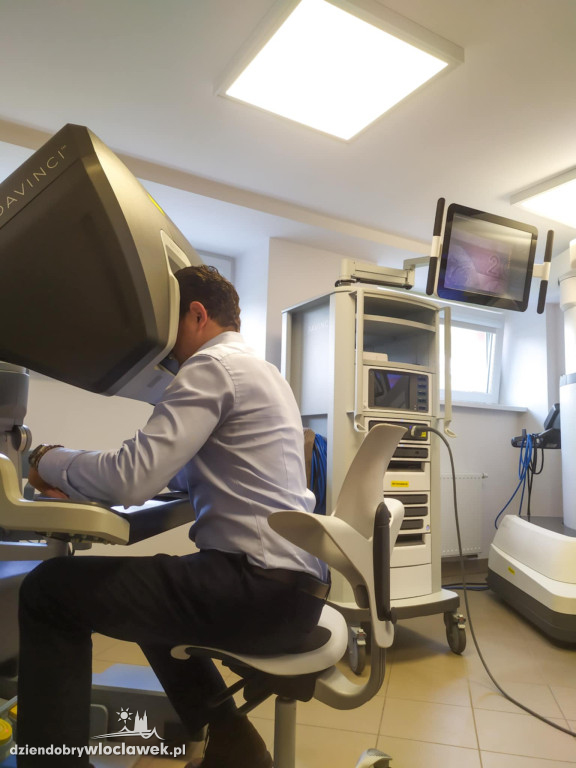Szpital we Włocławku testuje robota Da Vinci