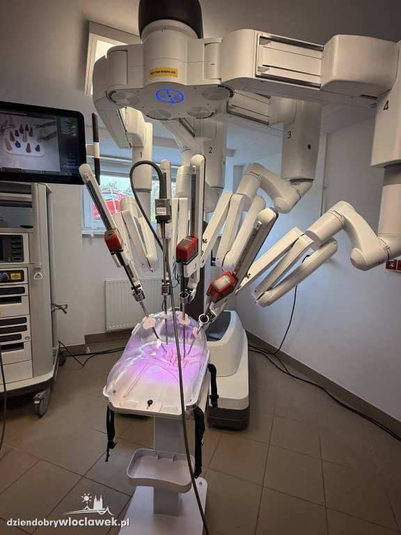 Szpital we Włocławku testuje robota Da Vinci