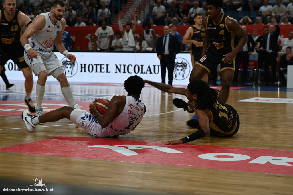 Kibice na rewanżowym meczu Anwil Włocławek vs. Trefl Sopot