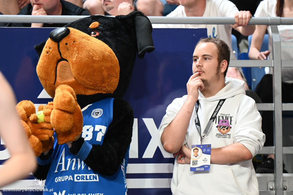 Kibice na rewanżowym meczu Anwil Włocławek vs. Trefl Sopot