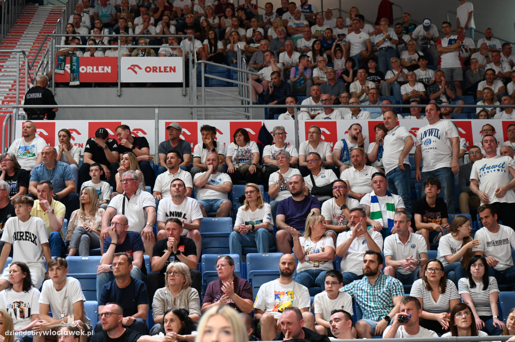 Kibice na rewanżowym meczu Anwil Włocławek vs. Trefl Sopot