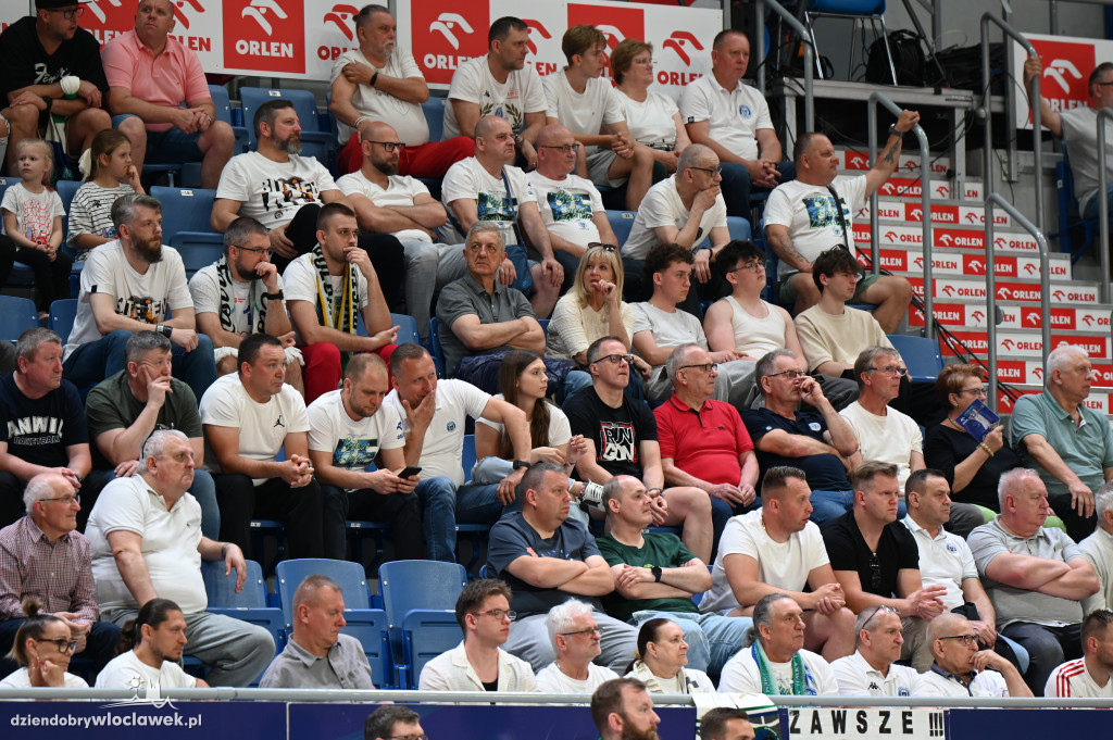 Kibice na rewanżowym meczu Anwil Włocławek vs. Trefl Sopot