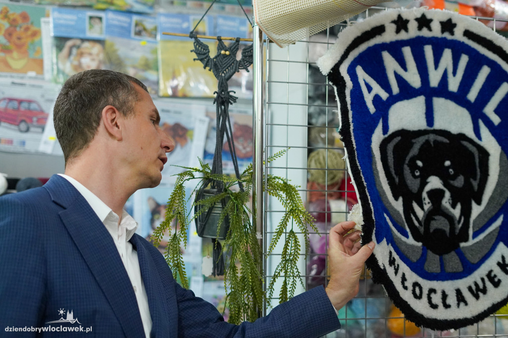 Markowy Lokal Śródmieścia 2025 - Sklep Włóczki