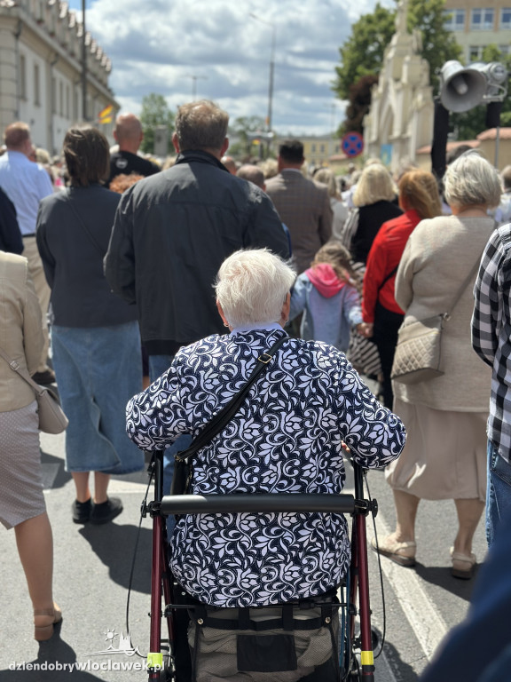 Boże Ciało 2025 - procesja ulicami miasta