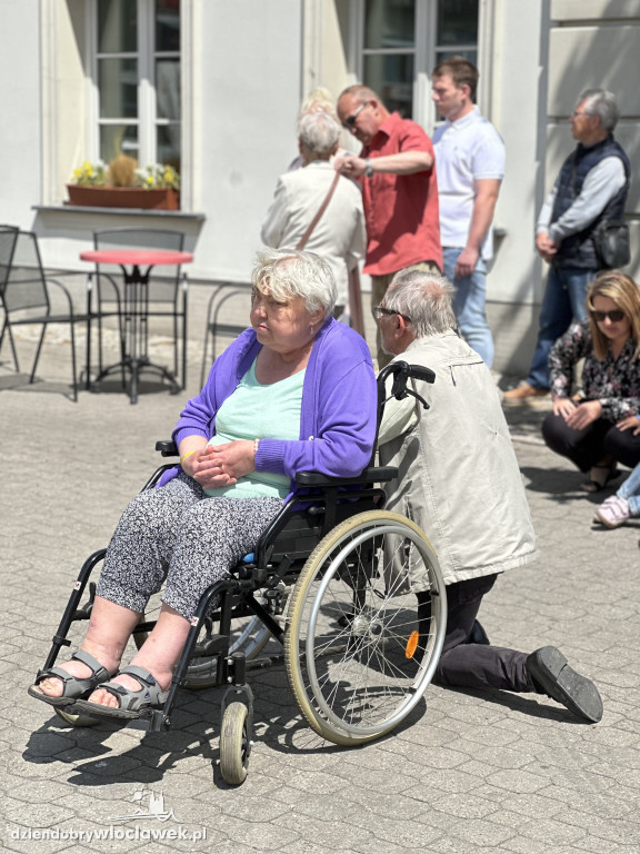 Boże Ciało 2025 - procesja ulicami miasta